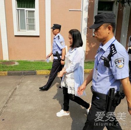 老赖整容成少女是怎么回事 湖北59岁女老赖整容成少女图片