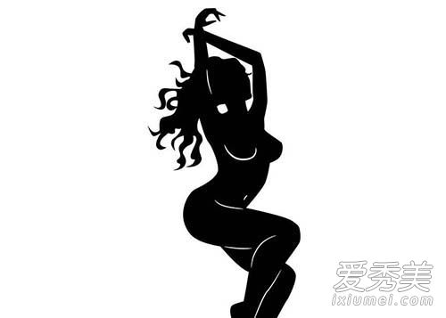 频向男员工发写真 老板娘性骚扰男员工图片