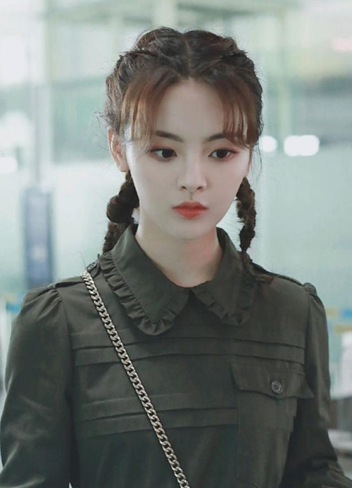 杨超越巴黎时装周什么样子 杨超越巴黎时装周什么情况