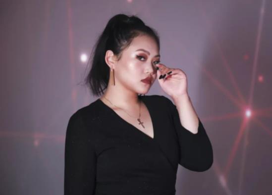 美妆博主狠毒女孩Money家境如何 狠毒女孩Money为什么这么有钱