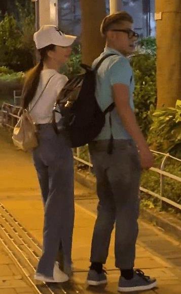郭富城方媛现身出生登记处是怎么回事 郭富城女儿多大了