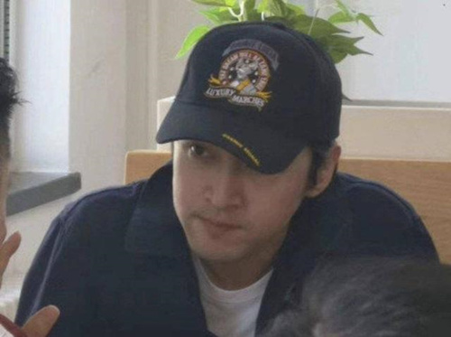 胡歌现身中传 网友：现在过去偶遇还来得及吗？