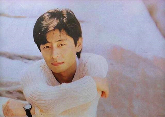 王杰2001年后嗓子变了谁下的毒