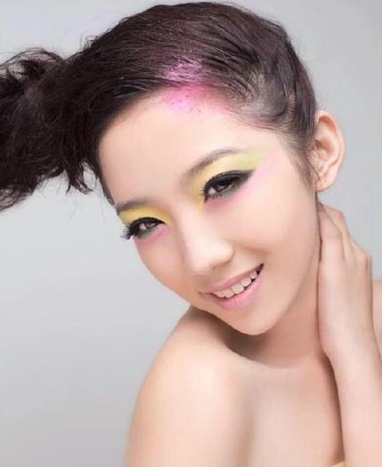 孟美岐早年艺术照是本人吗 孟美岐大尺度艺术照照片