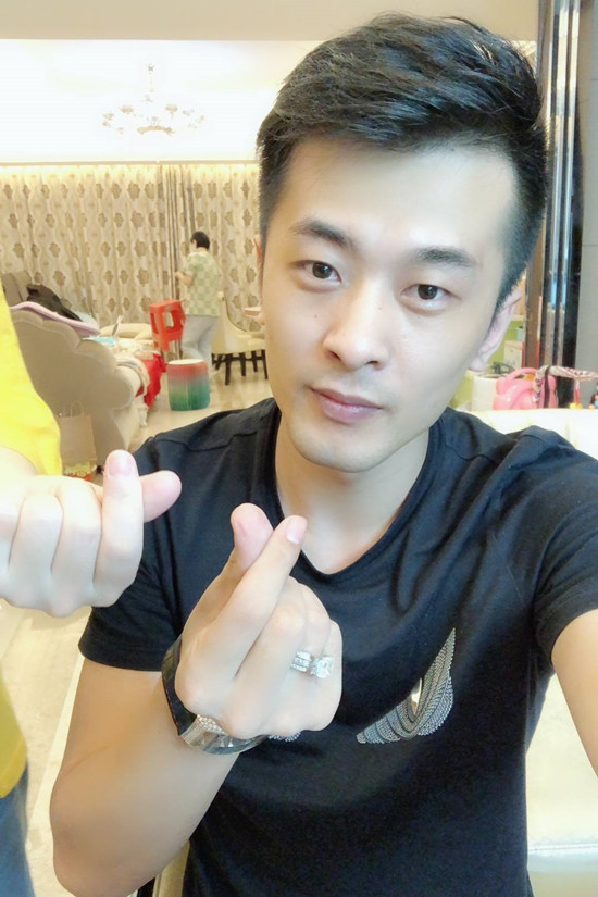 快手辛巴原名叫什么 辛巴原名辛有志照片个人资料