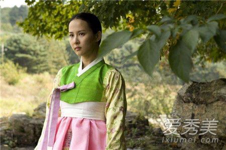 方子传韩国电影 婚约在身的少妇和仆人偷情