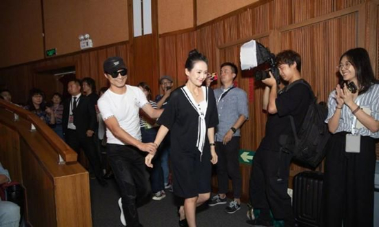 孟美岐章子怡互关什么情况 孟美岐章子怡什么关系