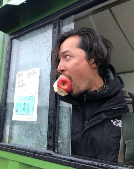 胡歌爆炸头什么样子 这到底是怎么回事?