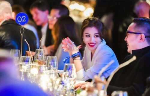刘翔前妻深夜K歌什么情况 这到底是怎么回事？