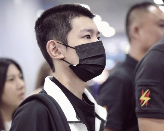 王源寸头什么样子 王源寸头怎么回事