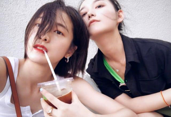 蒋依依中戏报到 这到底是个什么梗？