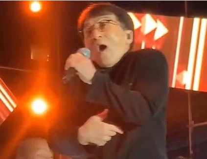 成龙演出遇小意外怎么回事 背后真相竟然是这样.....