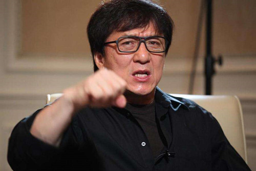 成龙演出遇小意外怎么回事 背后真相竟然是这样.....