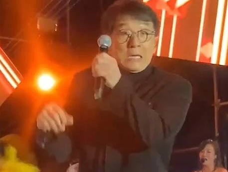 成龙演出遇小意外怎么回事 背后真相竟然是这样.....