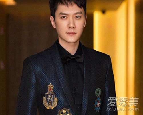 冯绍峰出轨是怎么回事 冯绍峰出轨是真的吗