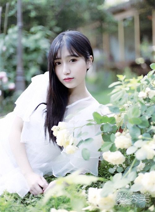 斗鱼主播小深深儿是谁 斗鱼主播小深深儿个人资料背景介绍