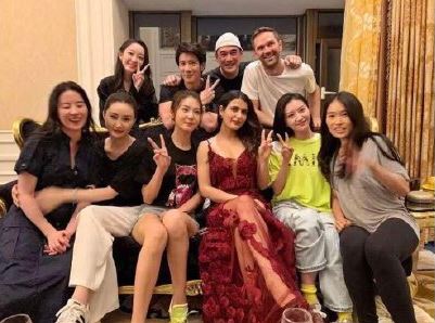 王大陆刘亦菲合影怎么回事 王大陆刘亦菲晒合影被网友评论笑哭