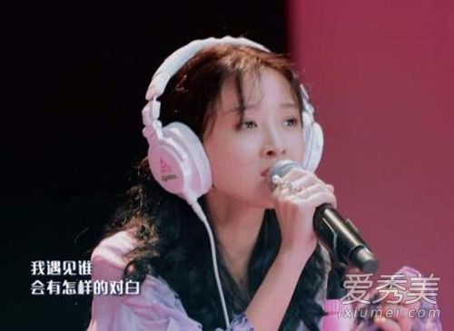 洪一诺高中生活照什么样子 洪一诺出道前生活照被曝光！