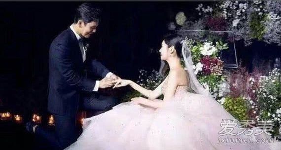 秋瓷炫求婚于晓光 这到底是个什么梗？