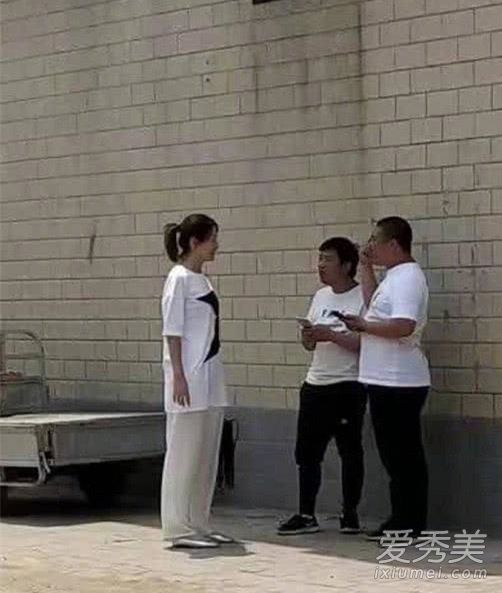 王宝强女友正面照 这到底是个什么梗？