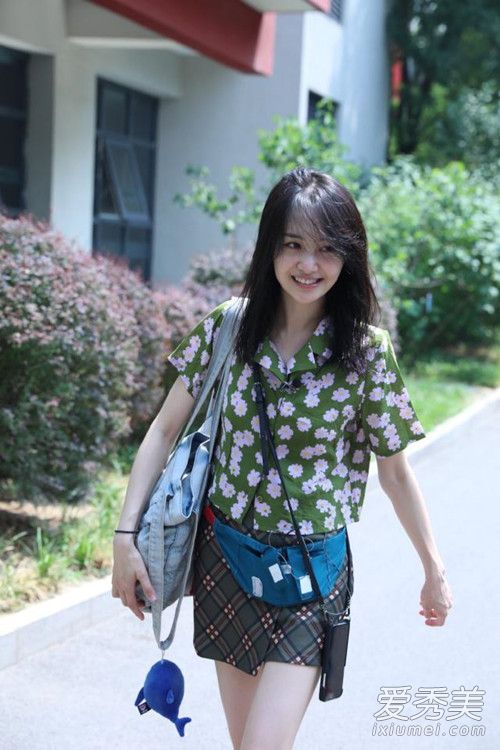 郑爽和妈妈同框怎么回事 背后真相竟然是这样......