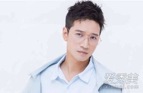 何晟铭《悲喜楼》歌词完整版 何晟铭《悲喜楼》什么意思