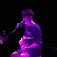 抖音我曾把完整的镜子打碎是什么歌谁唱的 歌词介绍