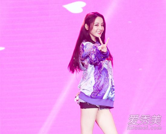 迪丽热巴撕衣服 背后真相竟然是这样……
