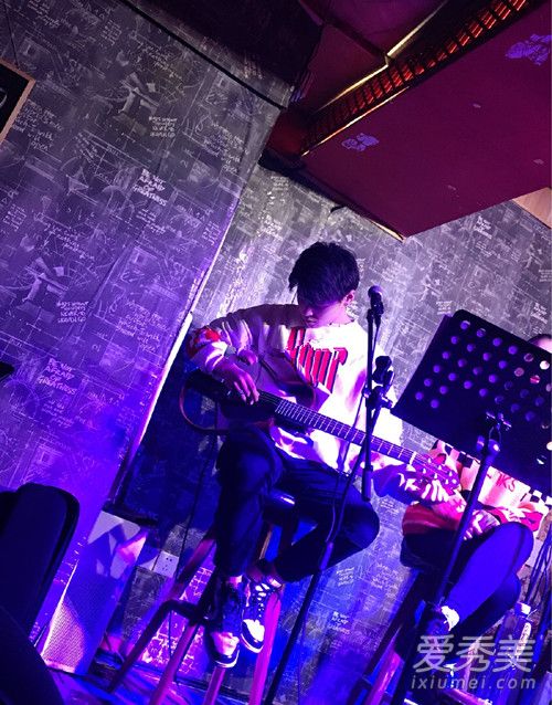 抖音我曾把完整的镜子打碎是什么歌 完整版歌词介绍