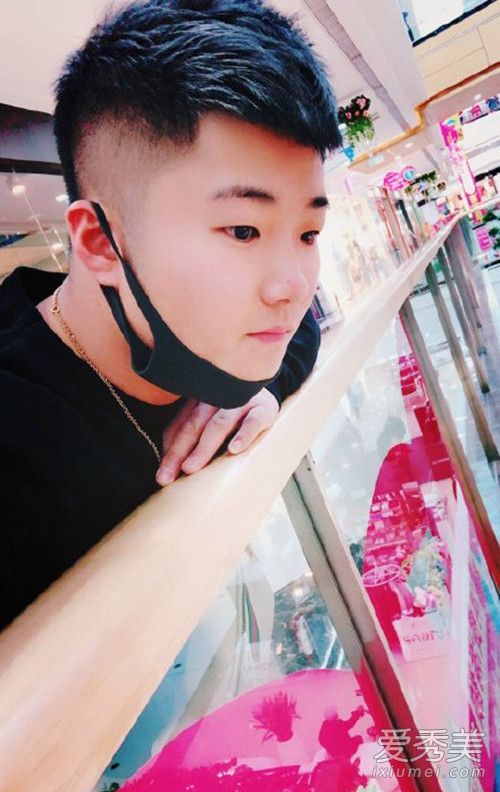 抖音单人旅程它送我一个人走是什么歌 歌词完整版介绍