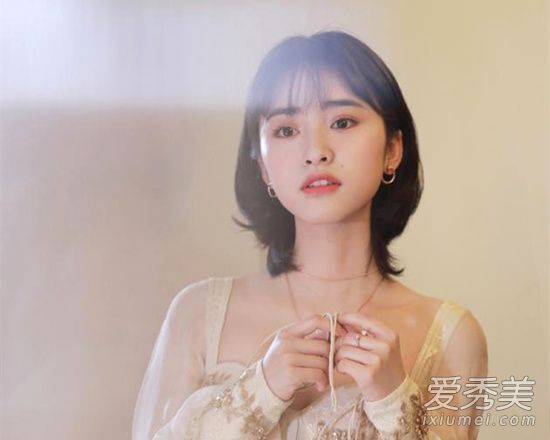 沈月经纪人怼粉丝 这到底是个什么梗？