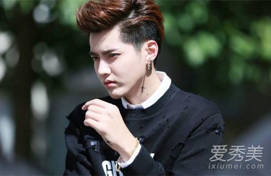 吴亦凡深夜送温暖 这到底是个什么梗？