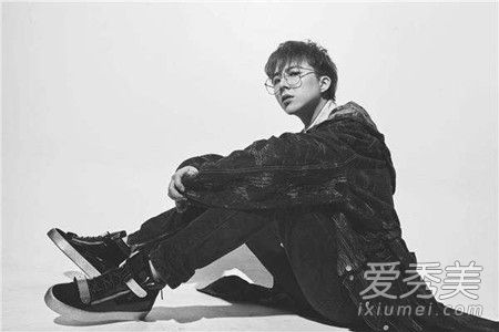 摩登兄弟新歌无底洞歌词 摩登兄弟新歌无底洞歌词含义