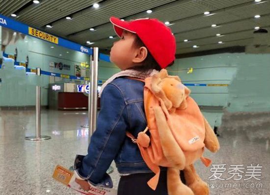 朱丹女儿正面照 这到底是个什么情况？
