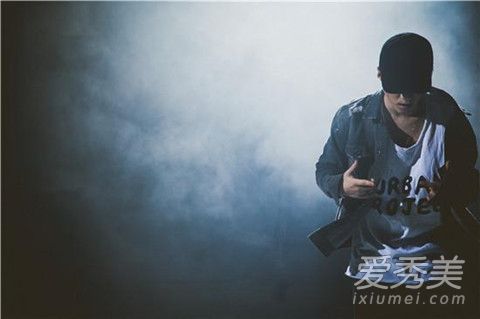 抖音我想你了英文歌是什么 抖音我想你了背景音乐是什么