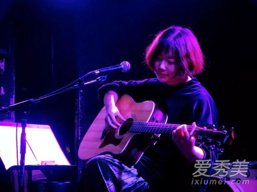 抖音就当我是场烟火在你世界来了又走是什么歌 歌词介绍