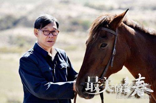 最美的青春片头曲谁唱的是什么 最美的青春片头曲歌词