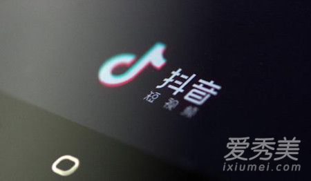 抖音小奶狗vs小狼狗是什么歌谁唱的 抖音小奶狗vs小狼狗歌词