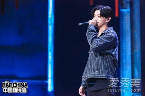 吴亦凡young og哪里能听 吴亦凡young og歌词