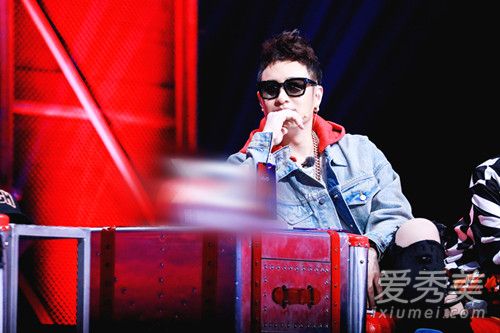 吴亦凡young og哪里能听 吴亦凡young og歌词