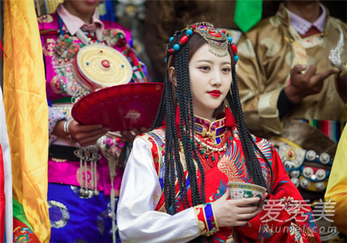 一场遇见爱情的旅行主题曲是什么 旅行的爱情歌词完整版介绍