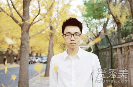 雨后有车驶来驶过暮色苍白是什么歌歌词介绍 理想三旬歌词是什么意思