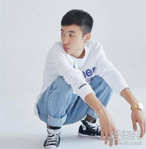 抖音一个人的夜我的心应该放在哪里什么歌 突然想起你男生版是谁唱的