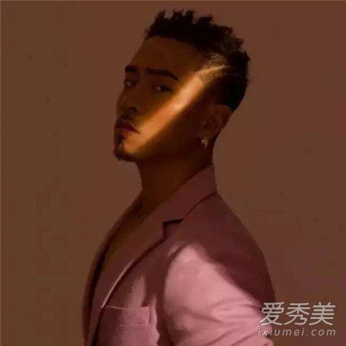 全部都是你原唱是谁 全部都是你歌词是什么意思