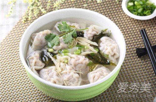 抖音还要辣油啊什么歌 喝馄饨南京话版歌词