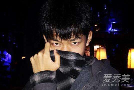 抖音这件大衣穿起来很舒适是什么歌