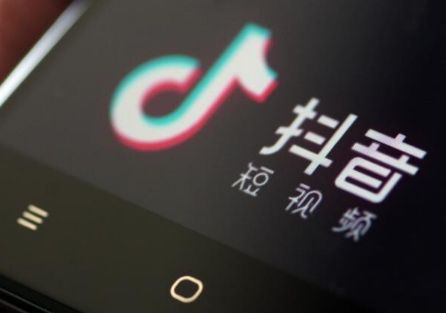 抖音你先别挂电话了是什么歌谁唱的?