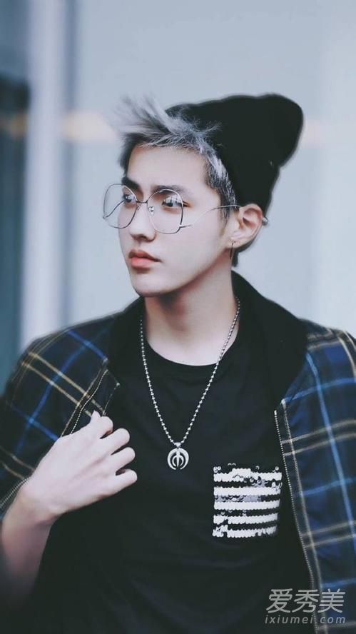 吴亦凡新歌BM歌词有什么含义