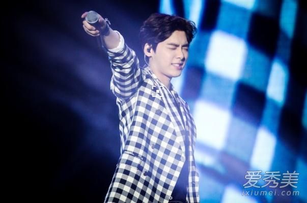 李易峰2018演唱会时间行程安排门票 演唱会现场视频图片