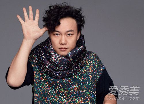 陈奕迅串烧《八号风球》里有哪些歌？歌词是什么？